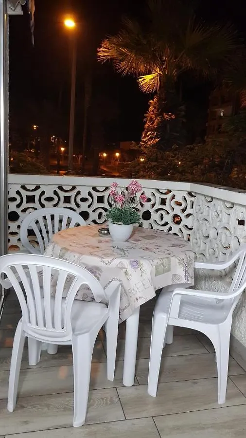 Apartamento Margarita Con Piscina En Playa Honda, Playa Las Americas Arona  Spain