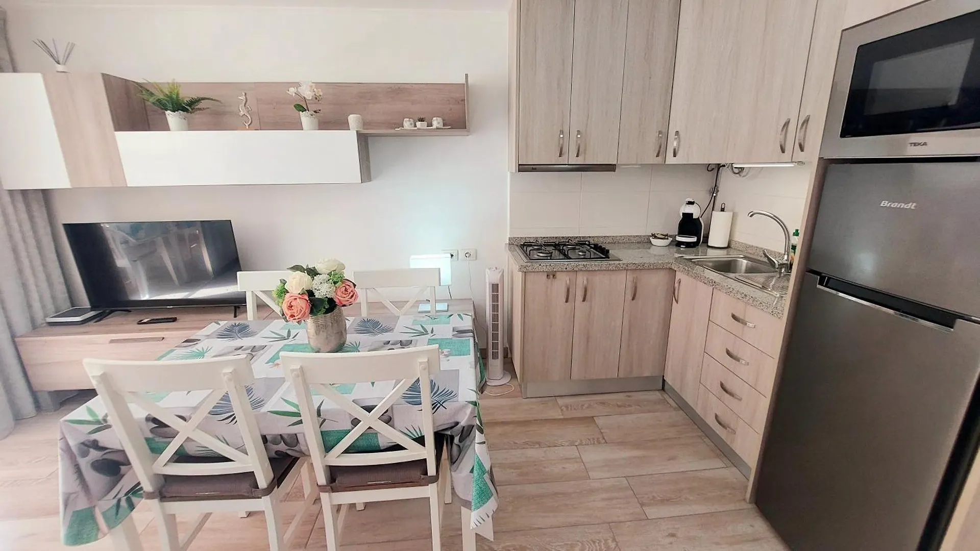 Apartamento Margarita Con Piscina En Playa Honda, Playa Las Americas Arona  Arona (Tenerife)