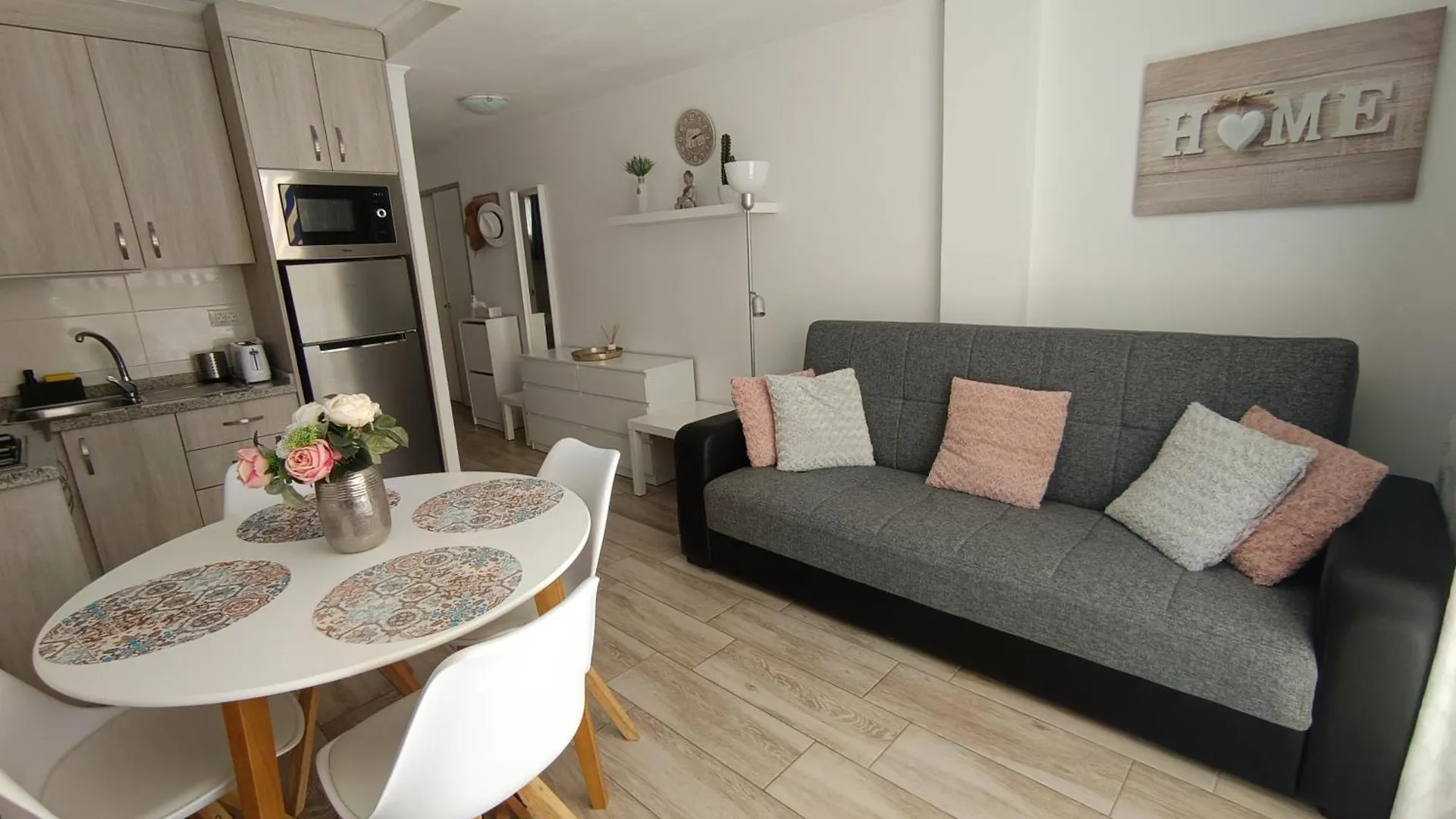 Apartamento Margarita Con Piscina En Playa Honda, Playa Las Americas Arona  0*, Arona (Tenerife) Spain